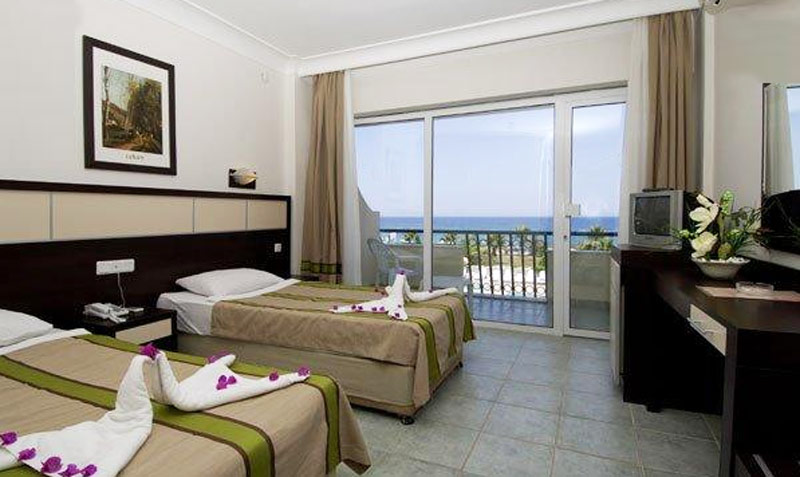 Aqua Bella Beach Hotel